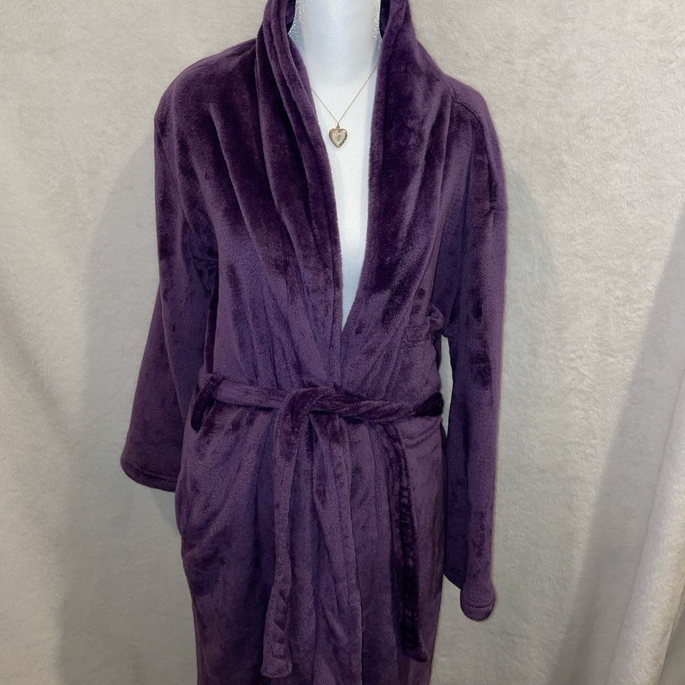 Silver lily bath robe